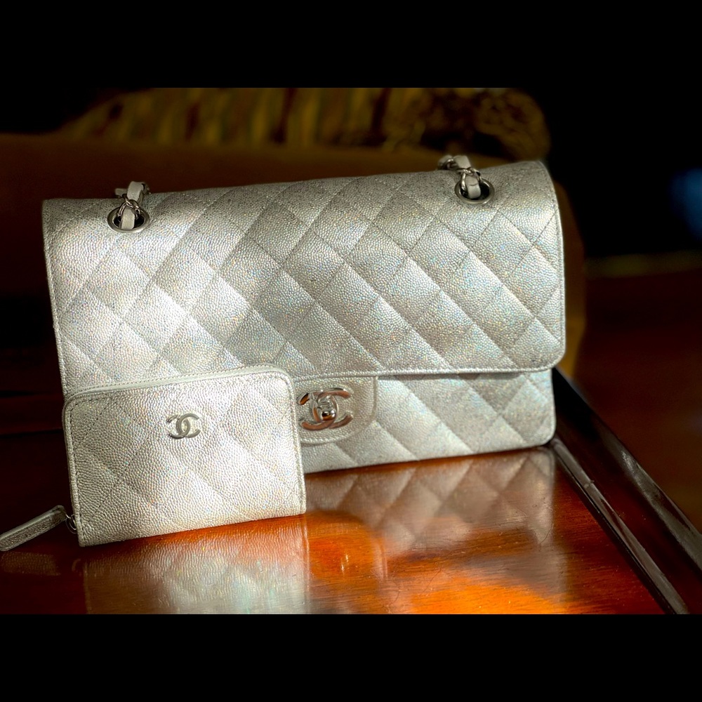 Unicorn alert! 21K Chanel “Silvery” silver glittery caviar medium classic flap
